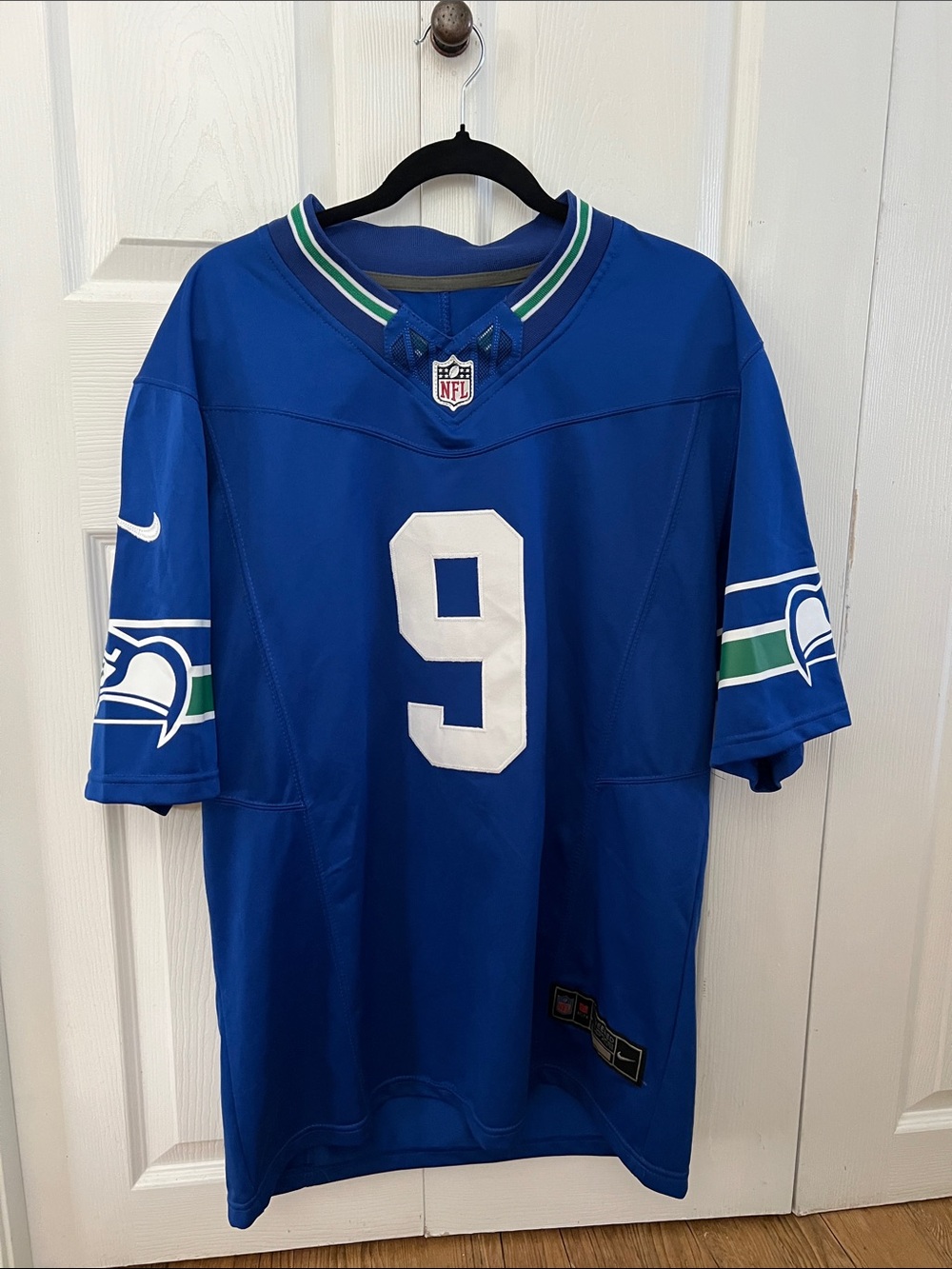 Throwback Seattle Seahawks Kenneth Walker III Jersey